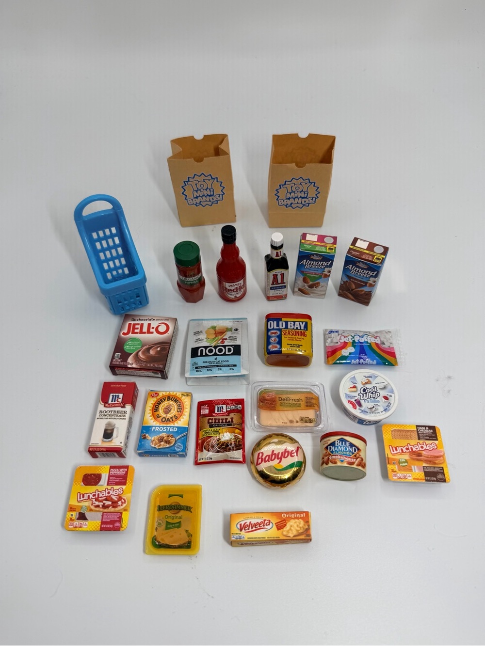 Toy Market Grocery Set - Assorted Mini Food Accessories (Blue, Brown, Red)